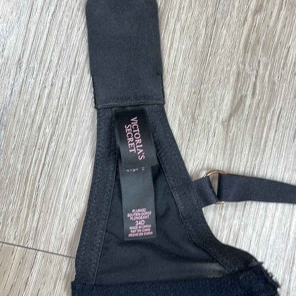 Victoria’s Secret Very Sexy push-up/Pigeonnant Lace Bra Size 34D - Picture 5 of 6